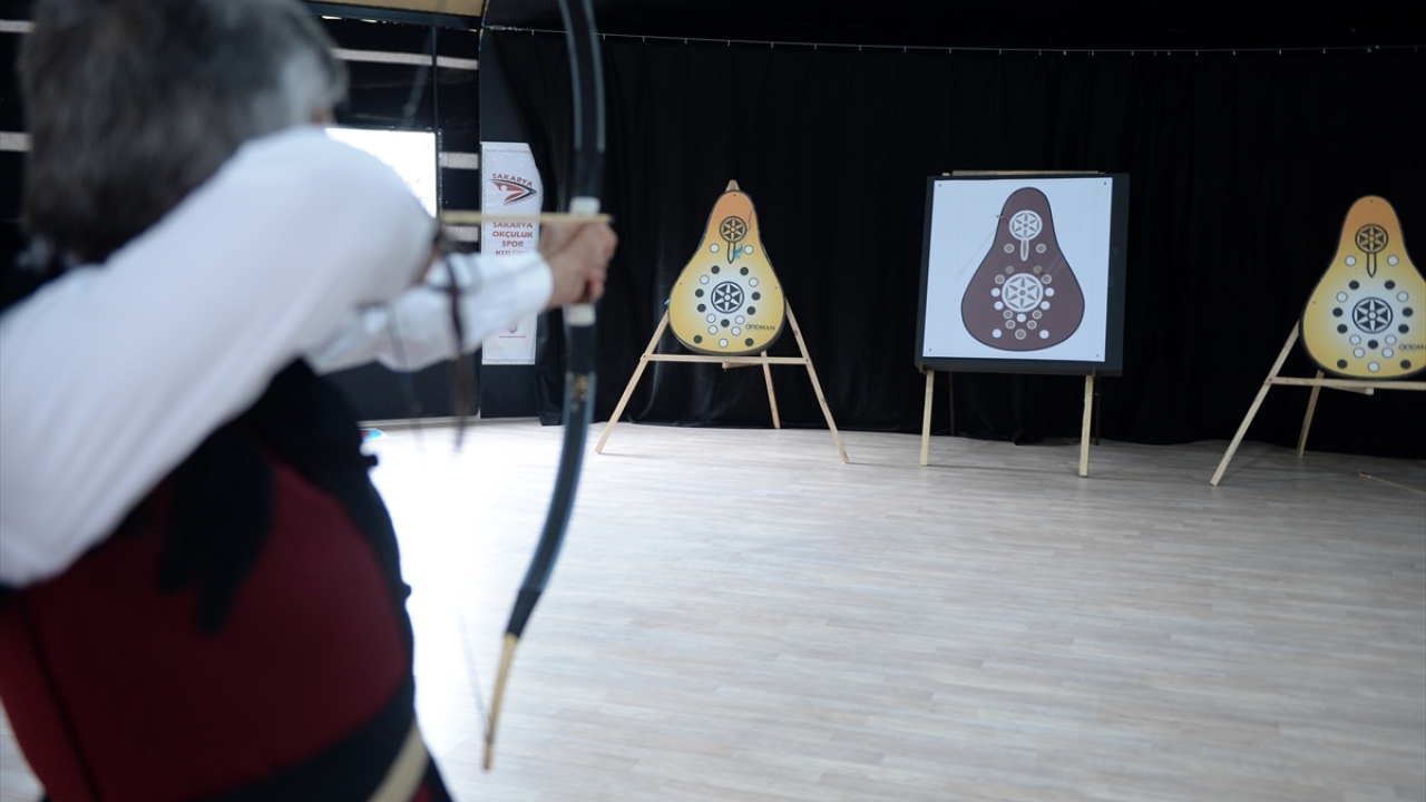 Özsoy, Okçular Vakfı ve Dünya Etnospor Konfederasyonunun okçulukla ilgili güzel çalışmalar ortaya koyduğunu aktararak, şunları kaydetti: 