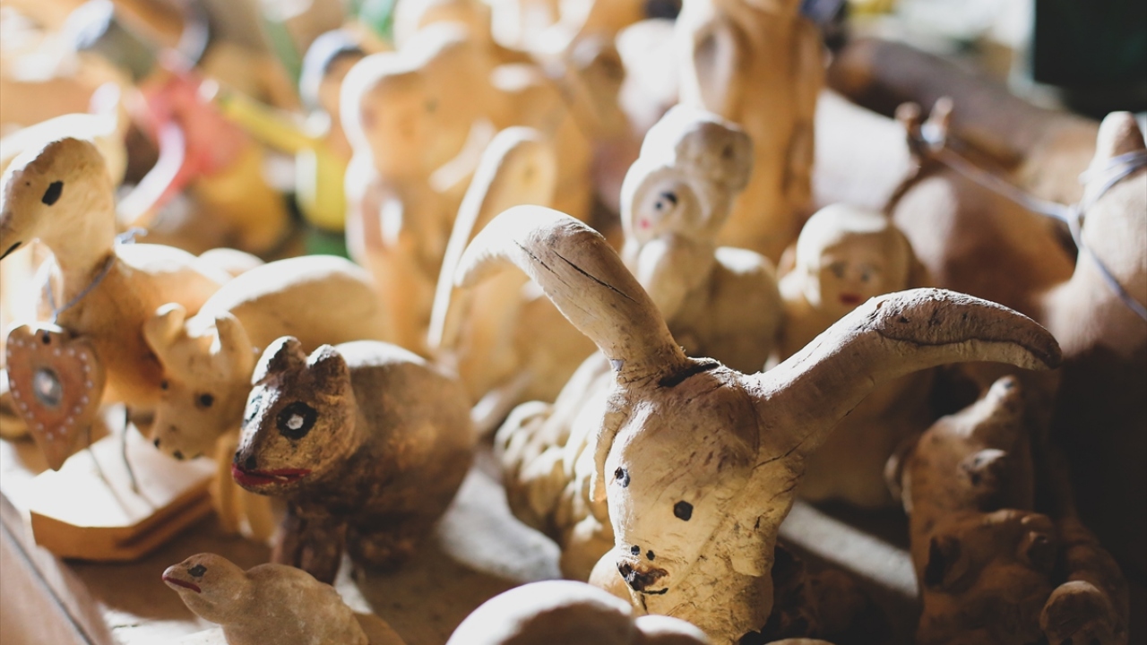 "Eserlerim bir odada çürümesin"