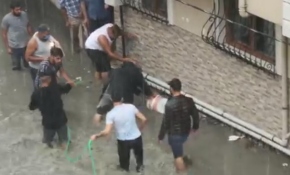 Esenyurt'ta hortumla nefes alarak mucize kurtuluş