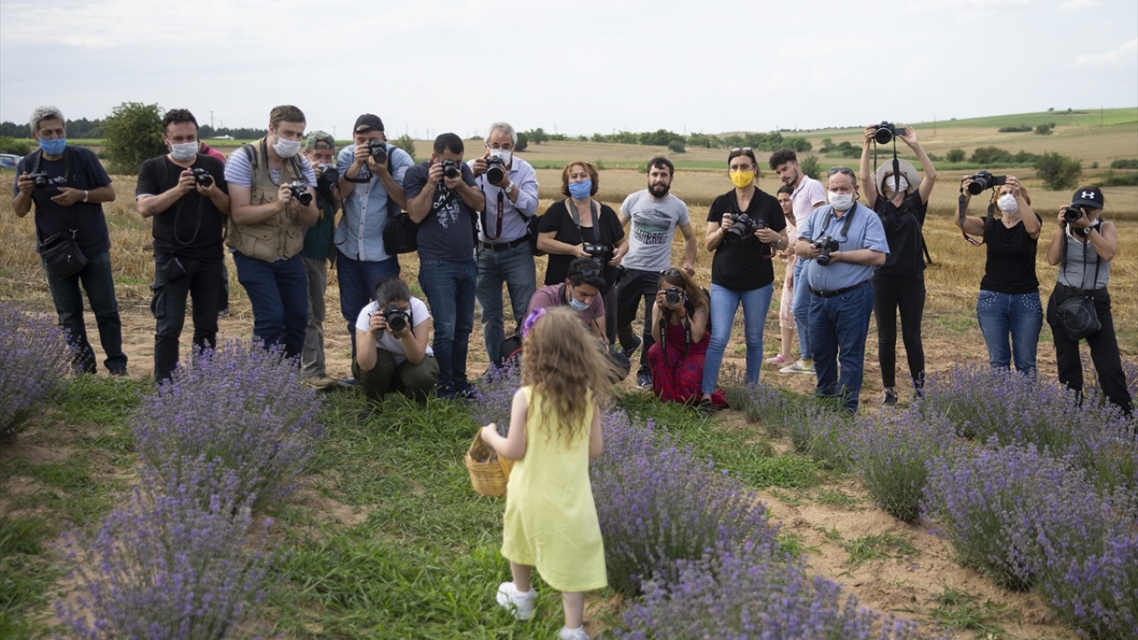 Soytürk, önümüzdeki hafta ayçiçeği tarlalarında da benzer bir etkinlik düzenleyeceklerini belirtti.