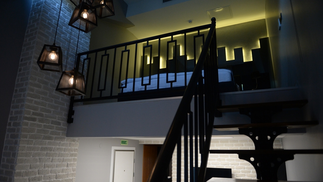 Covid-19 tedbirleri kapsamında faaliyetlerine yaklaşık 3 ay ara verdiklerini aktaran Gezgin, normalleşme süreciyle yeniden hizmete başladıklarını dile getirdi.