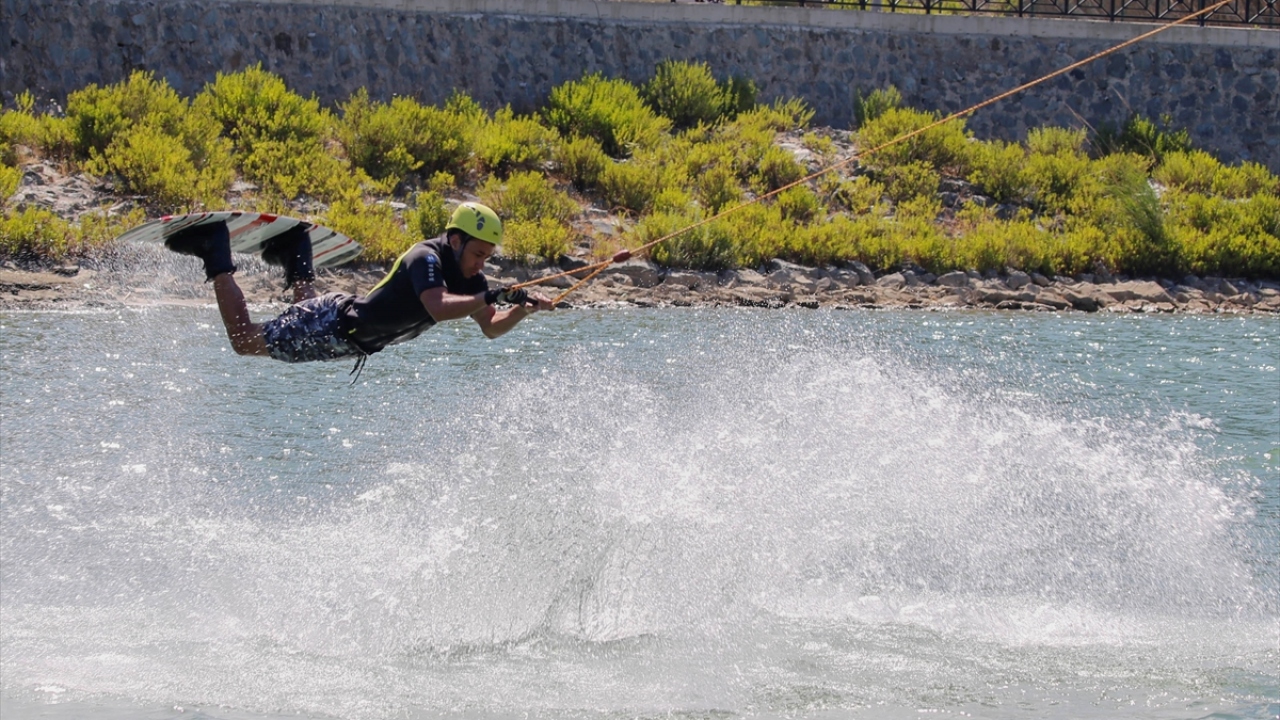 Sporcular tesisi beğendi