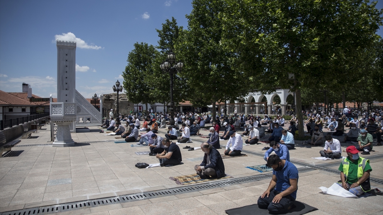 Ankara-Hacı Bayram Veli Camii