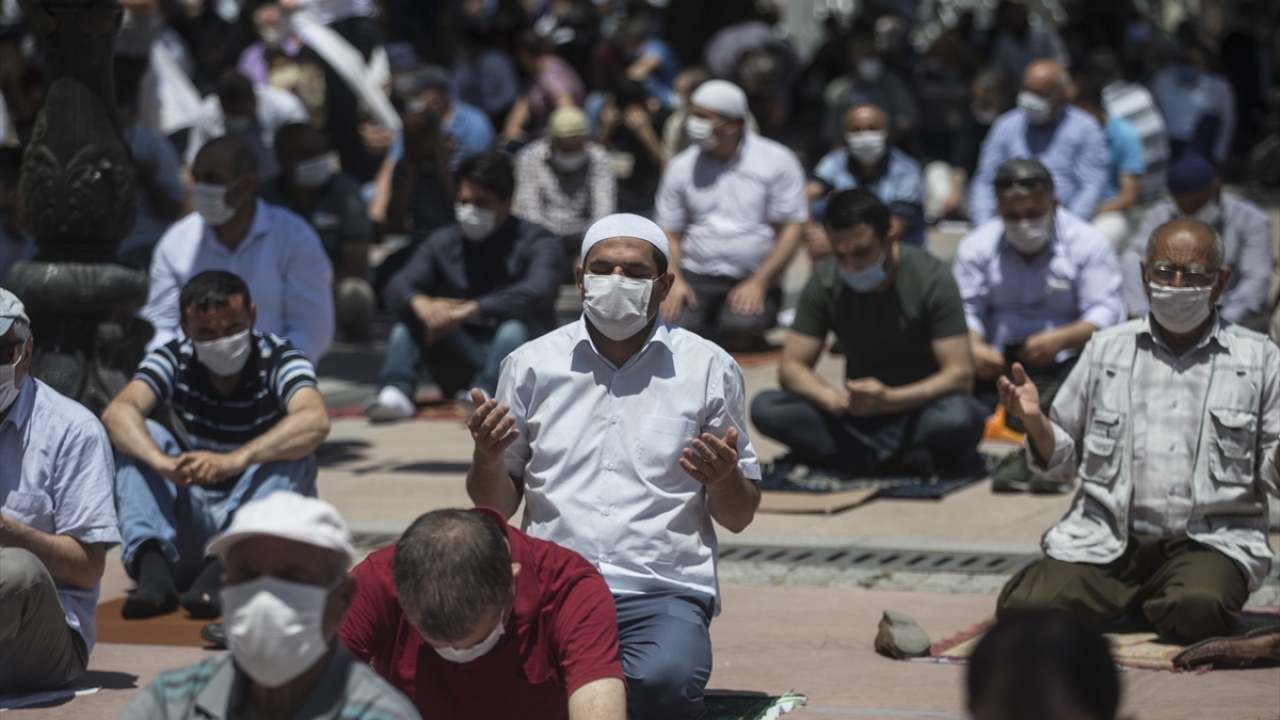 Ankara-Hacı Bayram Veli Camii