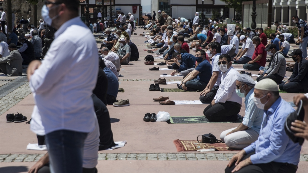Ankara-Hacı Bayram Veli Camii