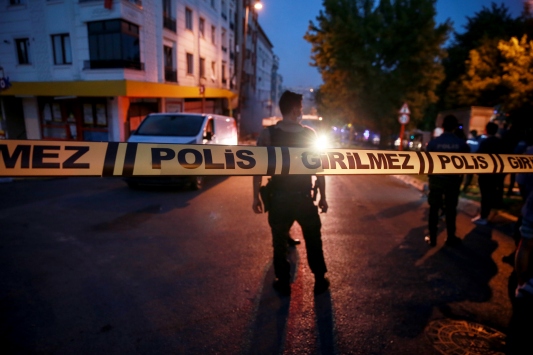 İstanbulda bir binada patlama meydana geldi