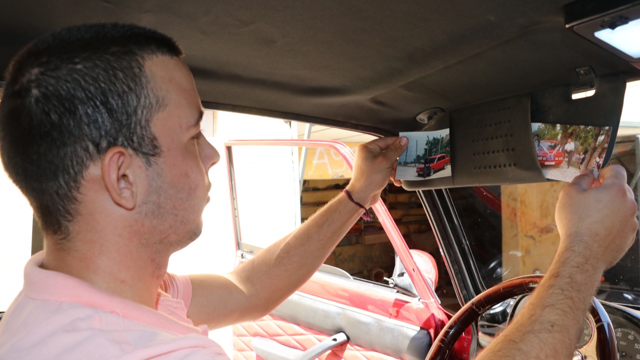 Kentte taksicilik yaptığı sırada vatani görev için Bitlis`e giden Sütçü, çok sevdiği Murat 124 marka otomobilini ailesine emanet etti.