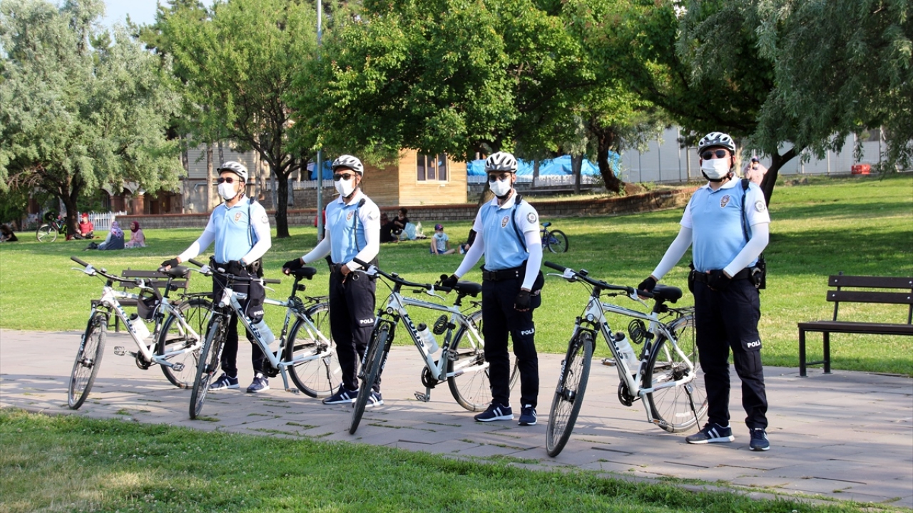 İl Emniyet Müdürlüğü Asayiş Şube Müdürlüğü bünyesinde, 4 bisikletli polisten oluşan "Martı Timi" kuruldu. 
