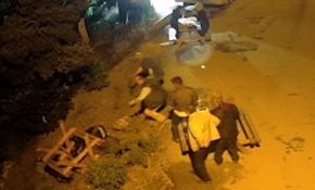 Piknik masası devrilince iki kişi uçuruma yuvarlandı