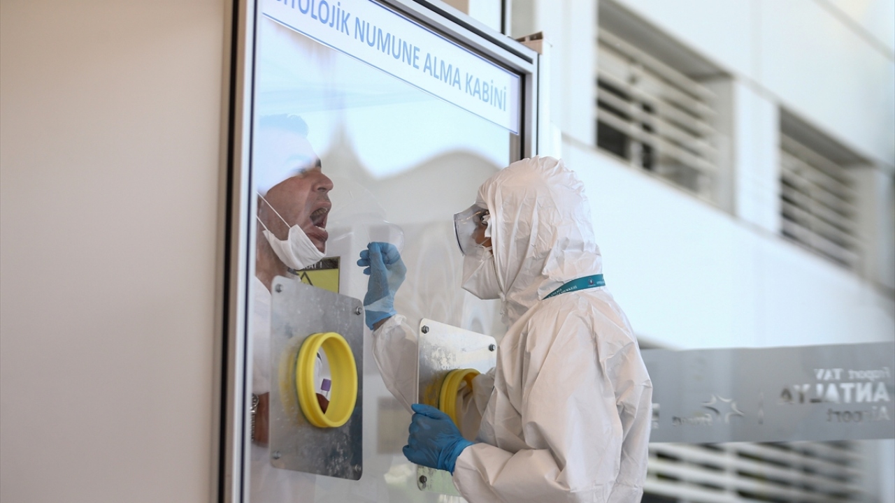 Hem yurt dışına çıkacak hem de yurt dışından Türkiye`ye giriş yapacaklar, bu birimden yararlanabilecek. 