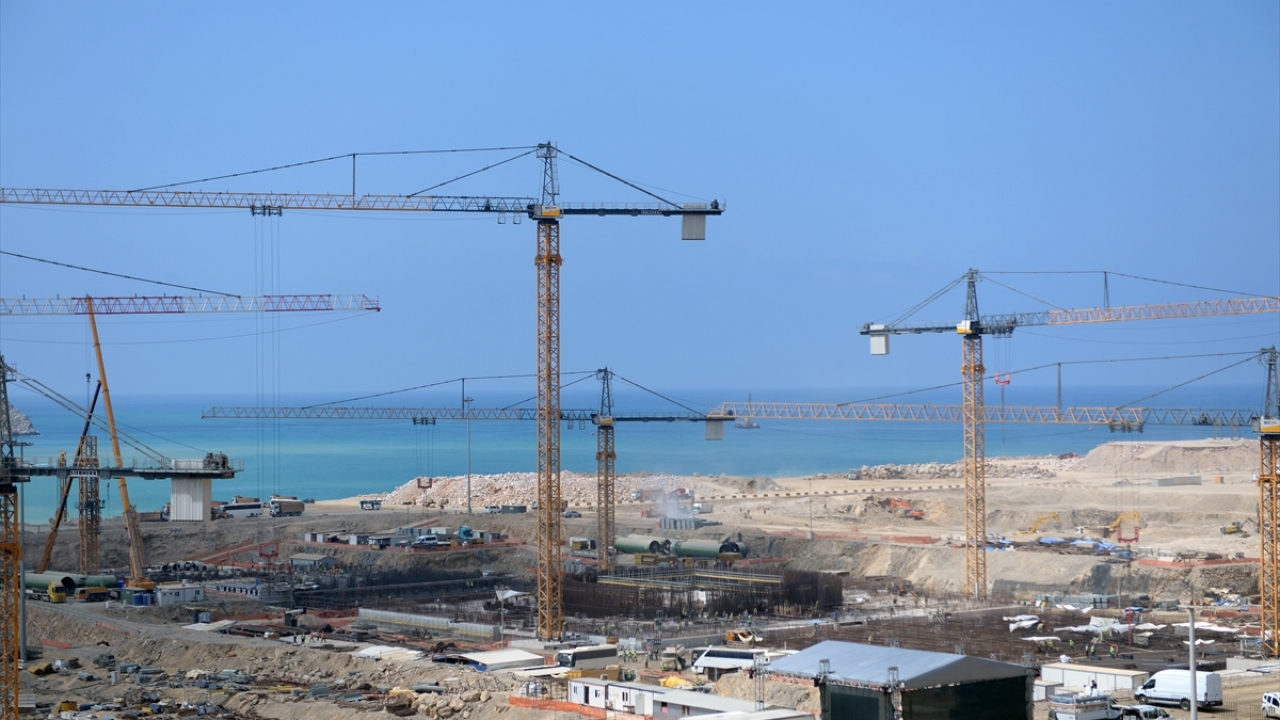 Zoteeva, Türkiye`nin ilk nükleer güç santrali projesinde gelinen son durumu ve inşaat çalışmalarını değerlendirdi.