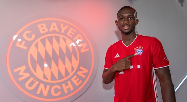 Bayern Münih'e 18'lik savunmacı