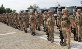 Diyarbakır'dan 268 Mehmetçik Rasulayn’a dualarla uğurlandı