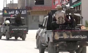 Hafter saflarında savaşan milisler: Ordu için savaşıyoruz sandık