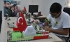 Şehit kardeşinin mezarının maketini yaptı