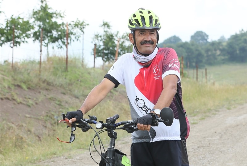 Erdal Karaman, yaptığı açıklamada, 2008 yılında vücut ağırlığı 100 kilogramın üzerindeyken tip 2 diyabete yakalandığını söyledi.