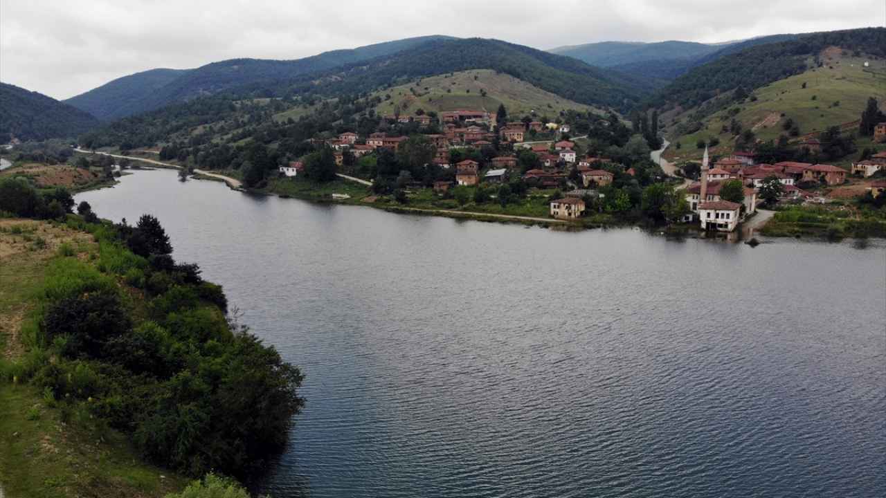 Köyün olta balıkçılığı için de vazgeçilmez bir mekan olduğunu anlatan Tekin, şöyle konuştu: