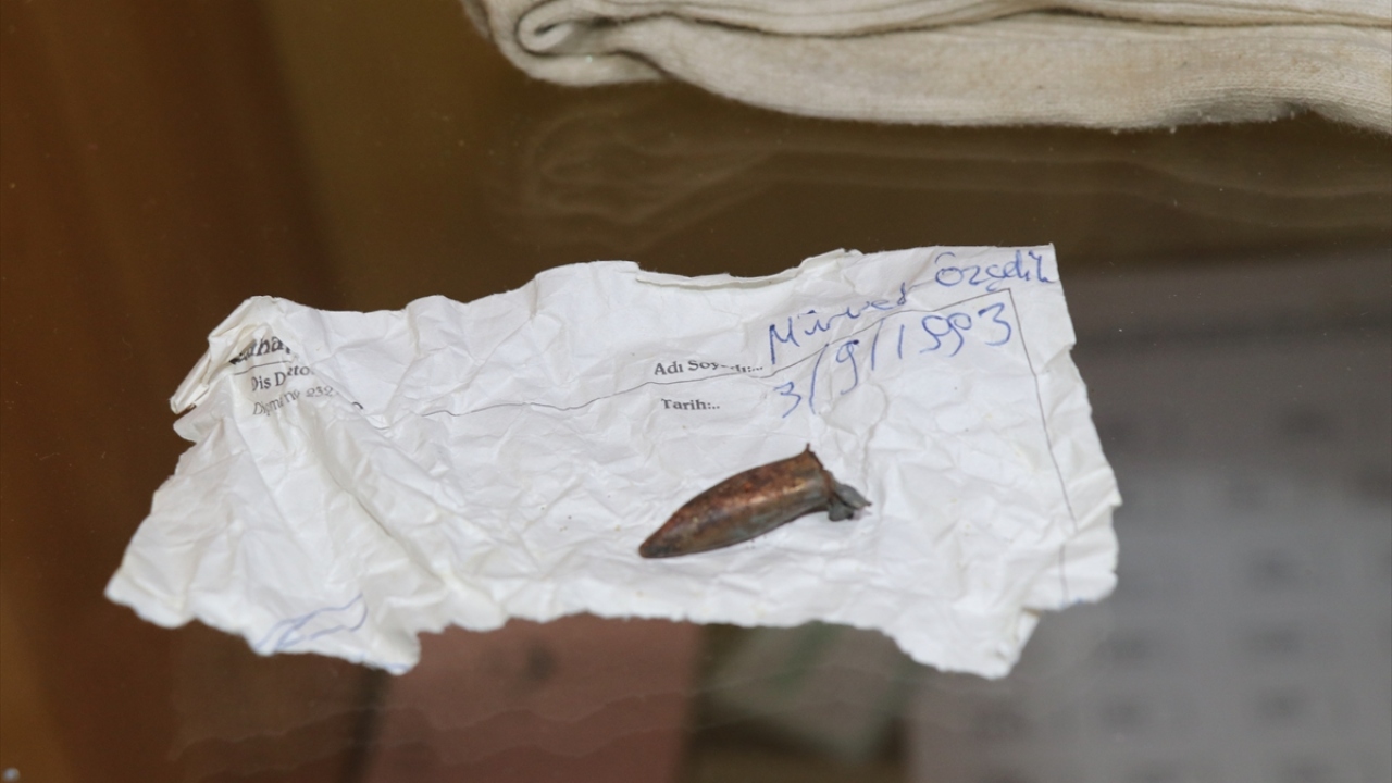 Bir süre örgüt propagandası yapan teröristler daha sonra bu kişileri de kurşuna dizdi. 