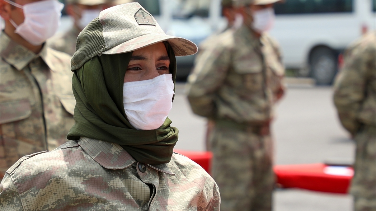 Güvenlik koruyucuları adına konuşan İbrahim Kahraman ise babalarından devraldıkları görevi aynı özveriyle sürdüreceklerini vurguladı.