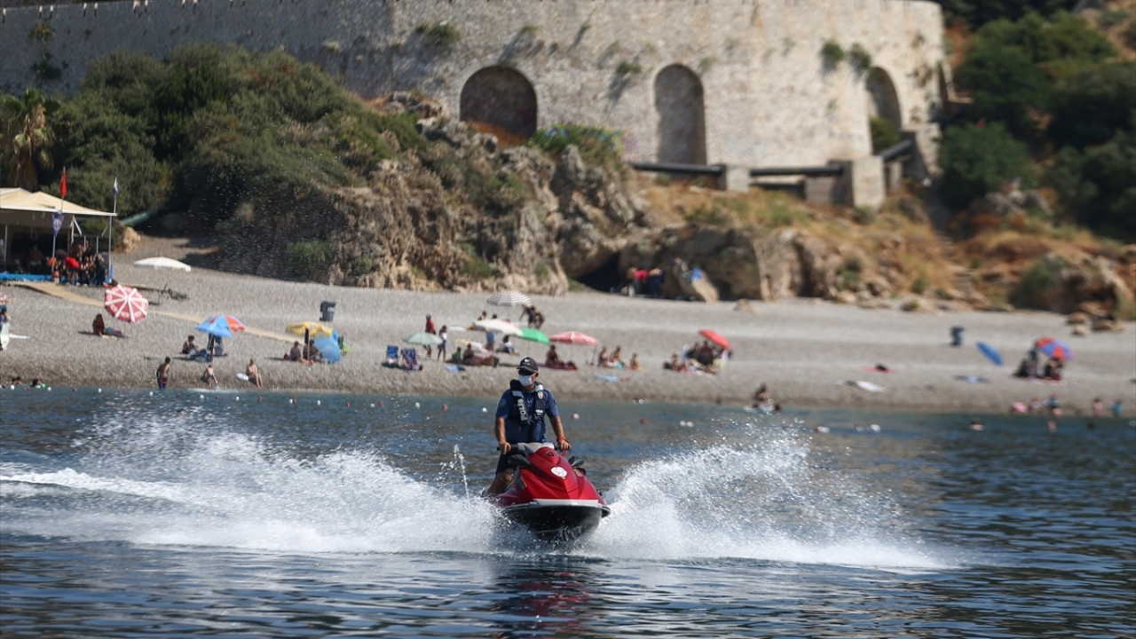 Genç, vatandaşların da uygulamadan çok memnun olduğunu, kendilerine teşekkür ettiğini kaydetti. 