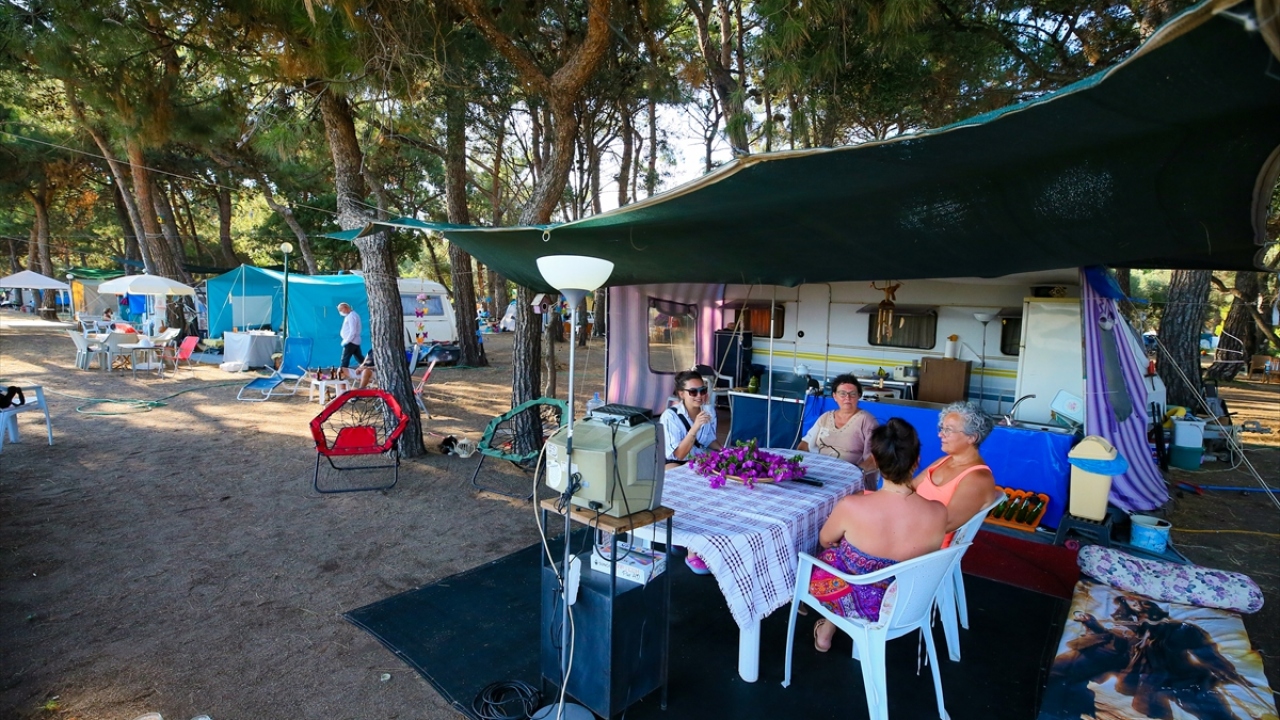 Kampların büyük çoğunluğu Muğla`nın Datça, Akyaka, Marmaris ve Akbük gibi önemli turizm merkezlerinde yer alıyor.