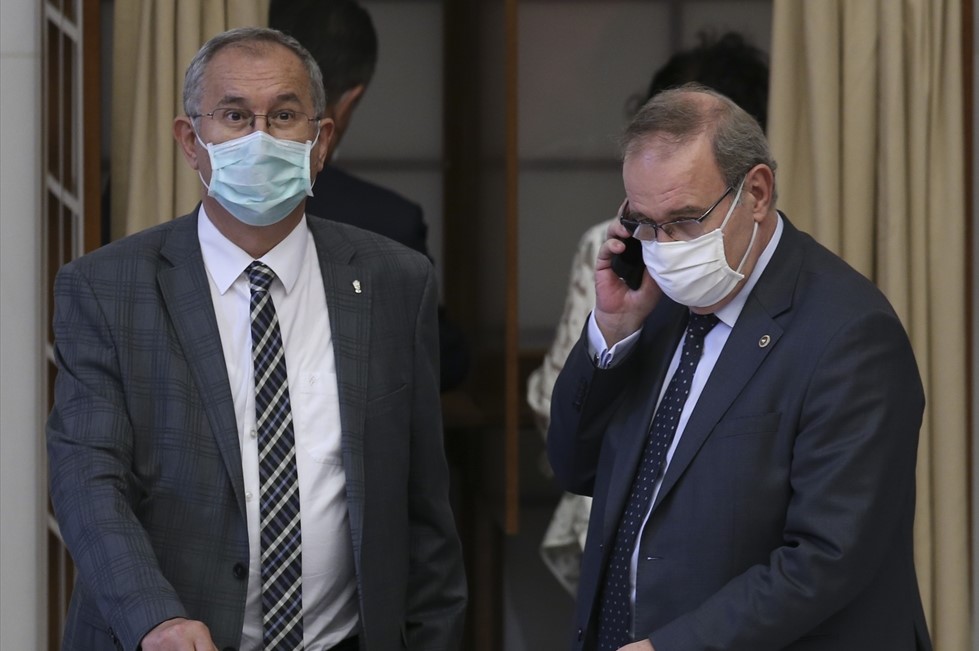 Gizli oyla yapılacak seçimde, birinci ve ikinci turlarda üye tam sayısının üçte iki çoğunluğu yani 400 oy, üçüncü turda ise salt çoğunluk olan 301 oy aranacak. 