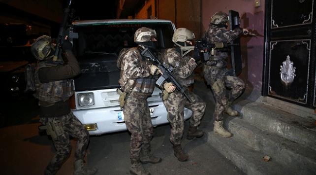 Sosyal medyada terör propagandası yapan 2 kişi gözaltına alındı