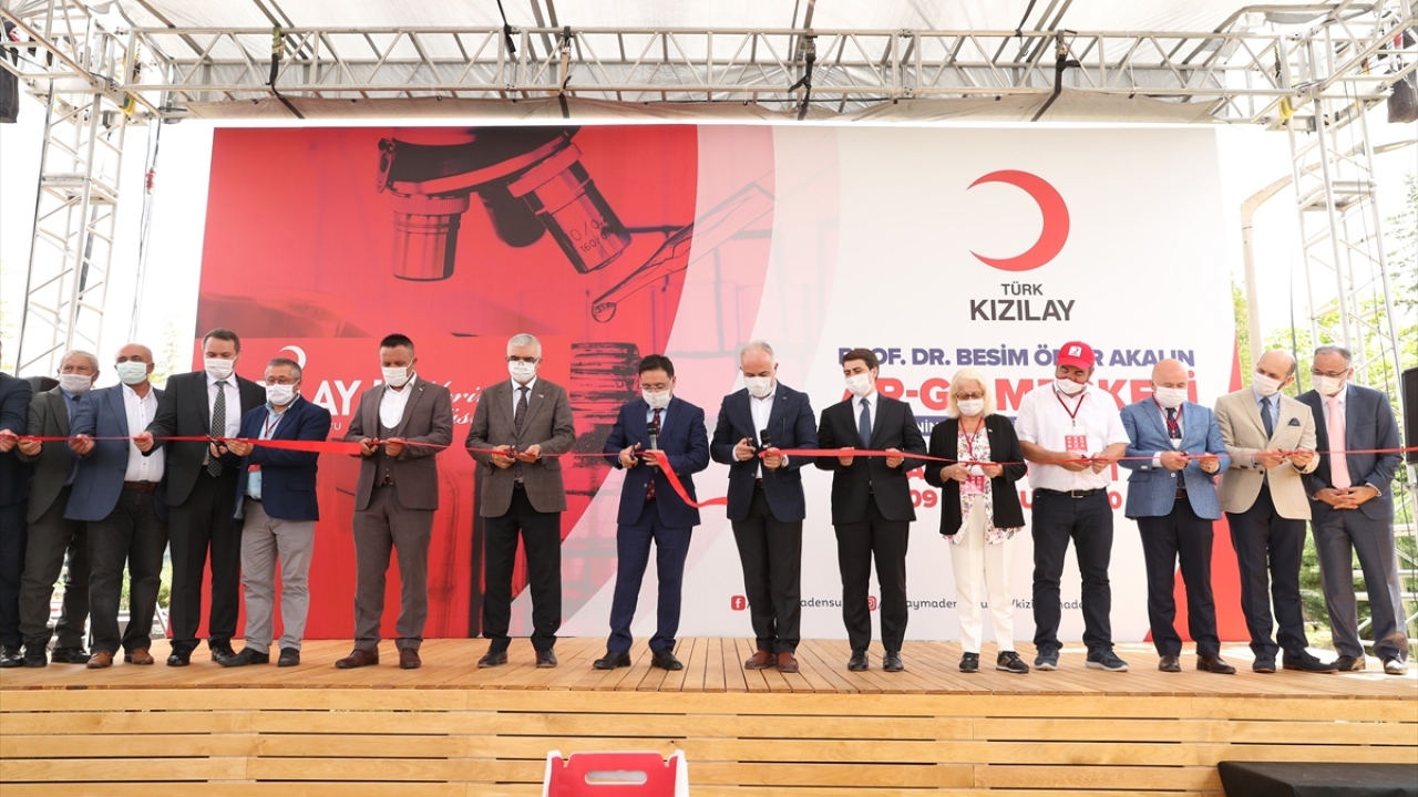 Bu fabrikanın ve Ar-Ge merkezinin Afyonkarahisar için çok önemli olduğunu dile getiren Çiçek, sözlerini şöyle sürdürdü: