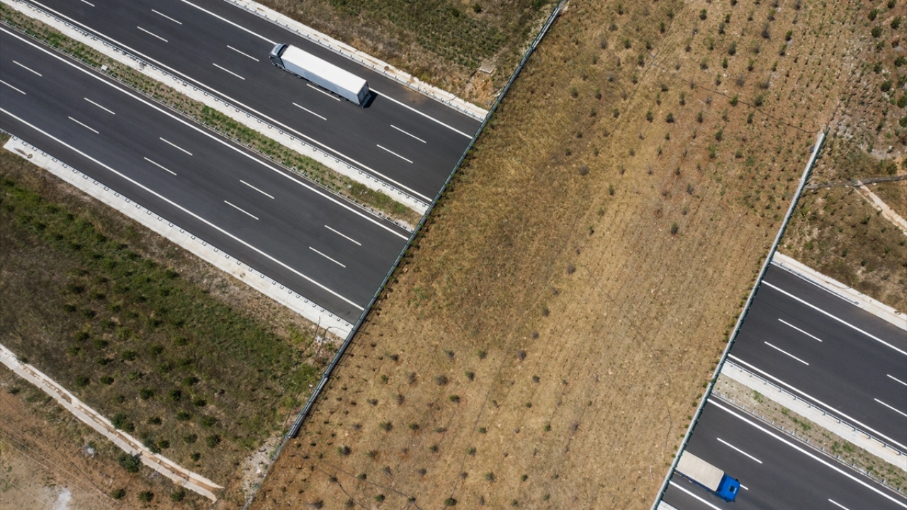 İstanbul-İzmir Otoyolu`nda iki ekolojik köprü