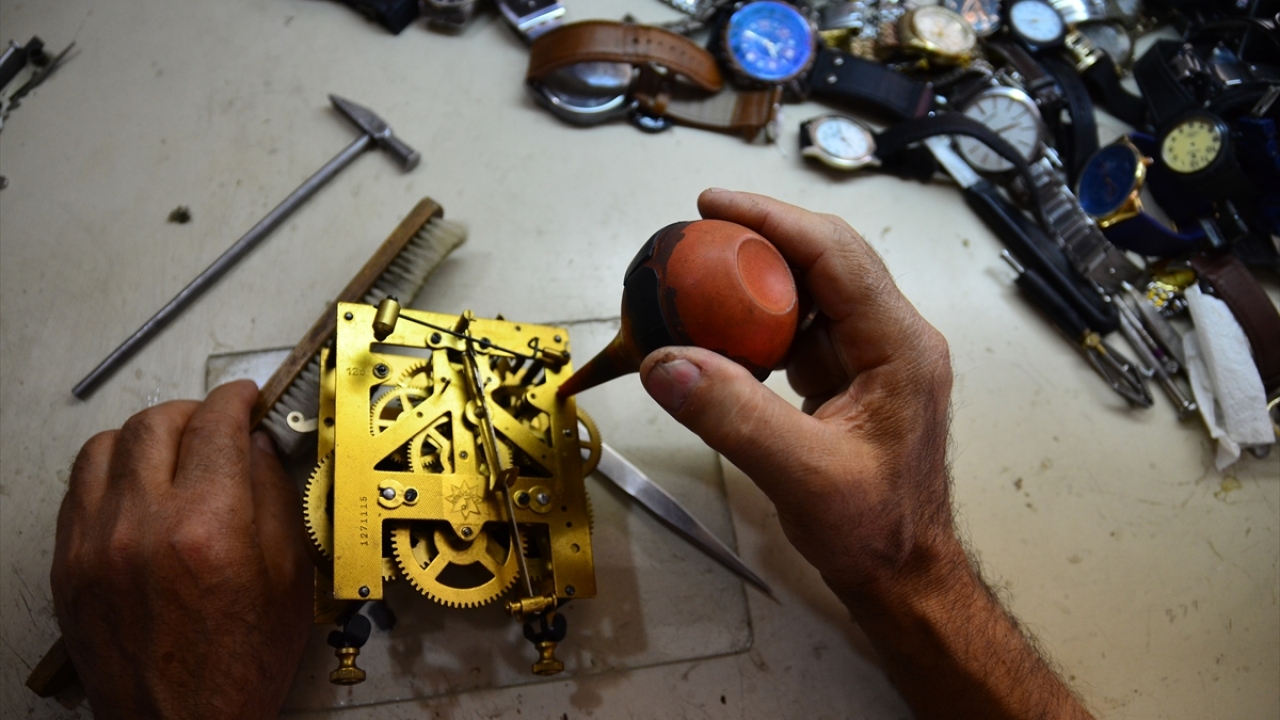 "Çarkları benzinle yıkayıp geri takıyorum"