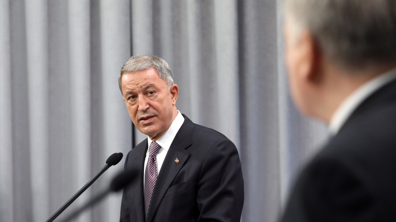 "Değerli dostum" diye hitap etti