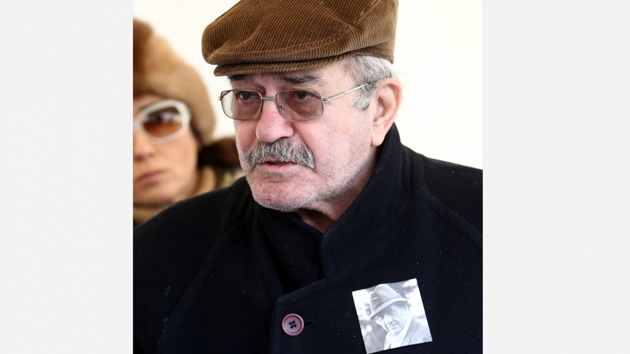 Hakan, 26 Ocak 2010`da iş adamı Şakir Eczacıbaşı`nın cenaze törenine katıldı. (Arşiv)