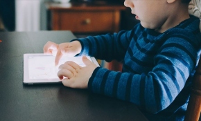 Mavi Bebek çocukları tehdit ediyor