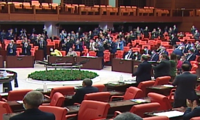 Ayasofya kararı Meclis'te ayakta alkışlandı