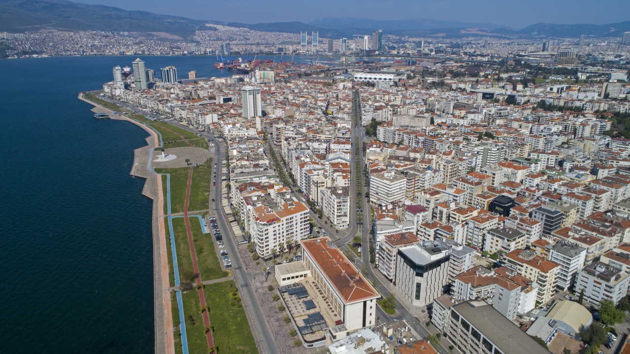 İzmir`de ilk kısıtlama