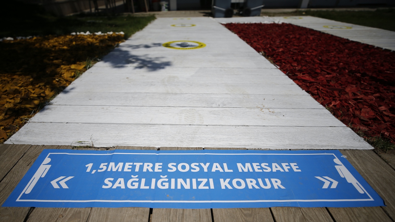 Plajlarda sosyal mesafe önlemleri