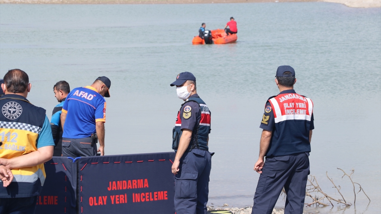 Yakınlarının durumu jandarmaya bildirmesinin ardından olay yerine İl Afet ve Acil Durum Müdürlüğü (AFAD) ekipleri sevk edildi. 