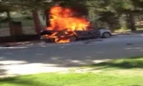 Piknik tüpü patladı, otomobil alev aldı