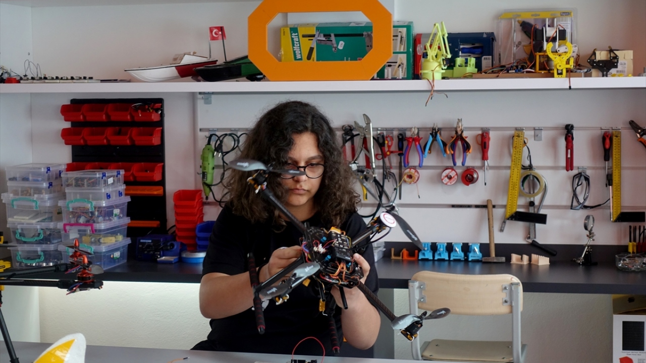 Yarışma "döner kanat" ve "sabit kanat" kategorilerinde düzenlenecek. Kırklarelili öğrenciler ise "döner kanat" kategorisinde şampiyon olmak istiyor.