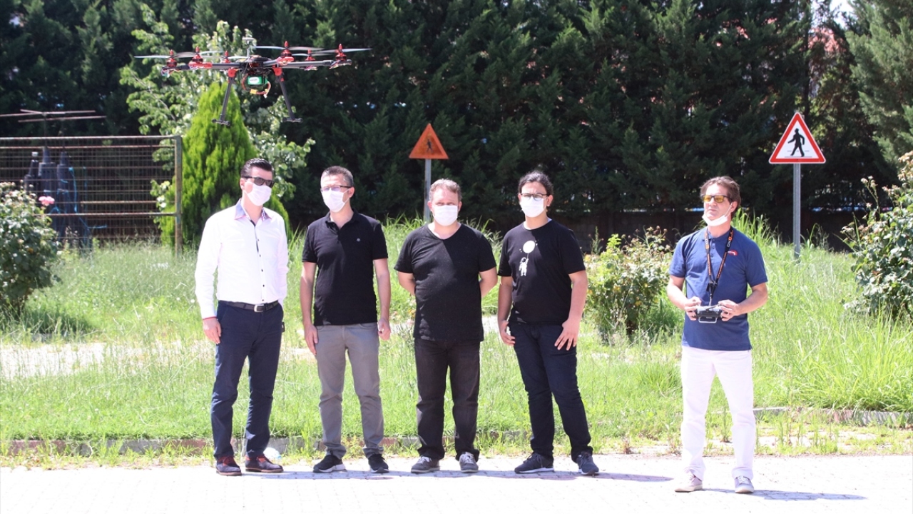 Lüleburgaz Milli Eğitim Müdürü Cihan Erdem, yaptığı açıklamada, öğrencilerin 2019 TEKNOFEST kapsamında düzenlenen yarışmada, "insanlık yararına teknoloji" kategorisinde Türkiye ikinciliği elde ettiklerini söyledi.