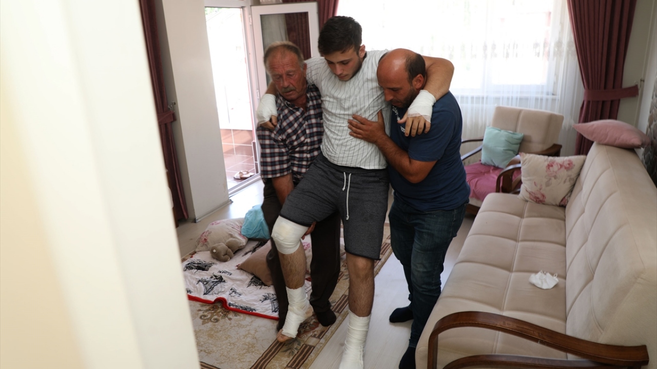 Baba Murat Adalı ise oğlu aradıktan sonra araca bindiğini ve eve gitmeye çalıştığını kaydederek, şunları söyledi: