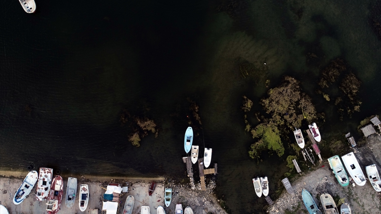 Kentin doğası, tarihi ve lezzetleriyle ön plana çıktığını belirten Bilgin, "Covid-19 normalleşme sürecinde güvenli, huzurlu ve doğa ile iç içe tatil yapmak isteyen vatandaşlarımızı bekliyoruz." dedi.