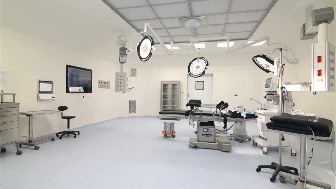 Necip Atay, Konya Şehir Hastanesinin 862 yataklı ilk etabının, 1 Temmuz`dan itibaren açılış için hazır hale getirildiğini aktardı.