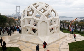 CHP'li Altay'dan özür: Hızlı okuyacağım derken 33 milyonu mermerlere ödenen para sandım