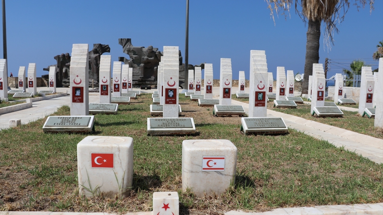 Karaoğlanoğlu Şehitliği