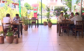 TRT Haber, Bilim Kurulu üyesi ile restoranda: Nerede yanlış yapıyoruz?