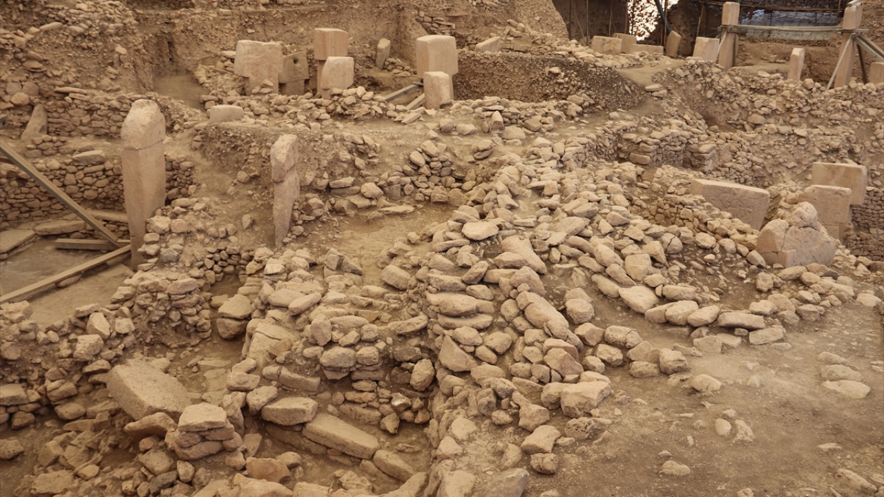 İlk olarak ne olduğu pek anlaşılamayan heykel, müzede koruma altına alındı.