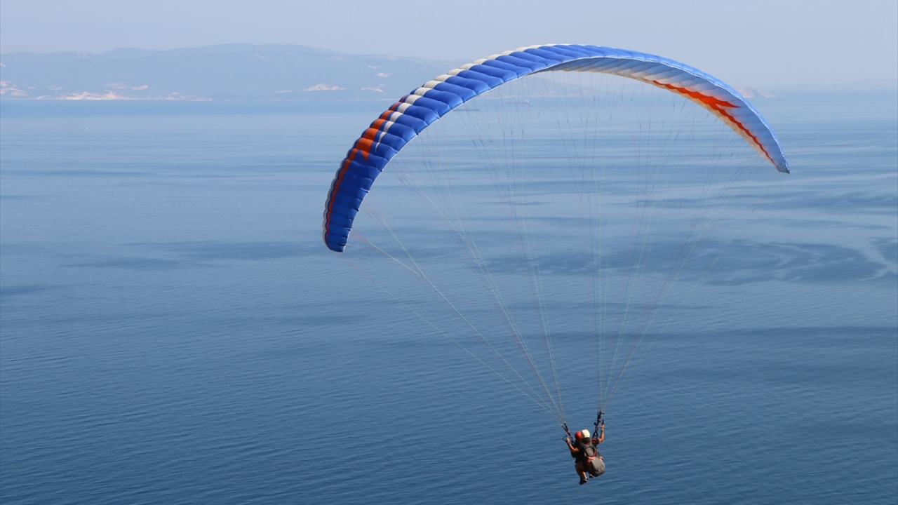 Fidan, ziyaretçilerin gökyüzünde yeşille mavinin tadını çıkardığını dile getirdi.