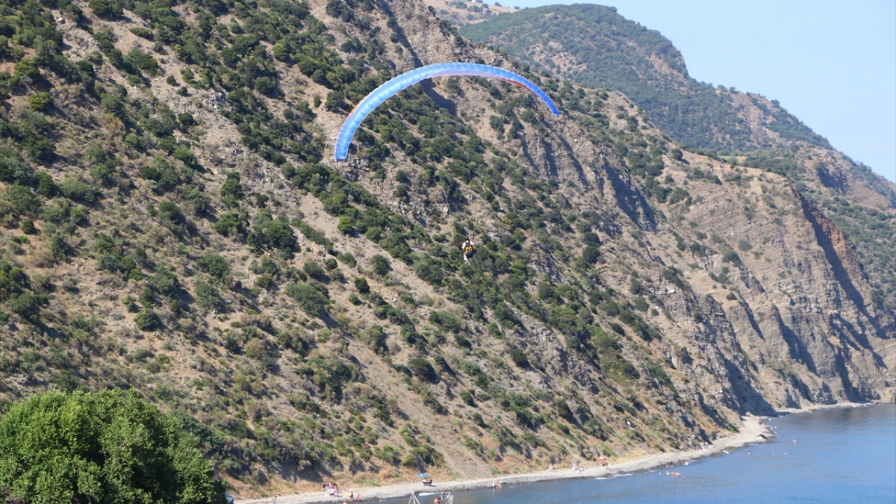 Korkuyla gelen insanlar gökyüzünden inmek istemiyor
