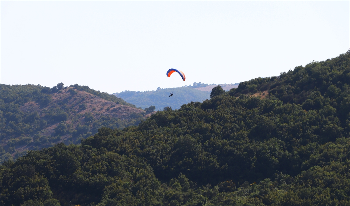  "Gökyüzünde yeşille mavinin tadını çıkarıyorlar" 